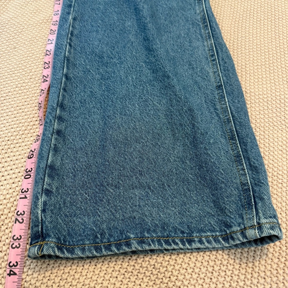 PacSun Mid-Rise Straight Leg Jeans in Light Blue Wash - Picture 11 of 12